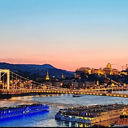 Deluxe Riverside Panorama