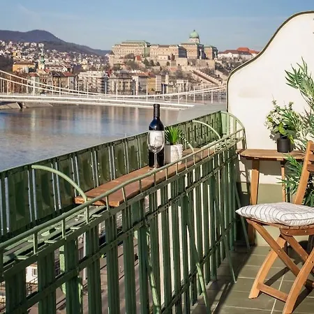 Deluxe Riverside Panorama * Budapeşte