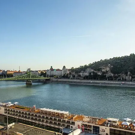 Deluxe Riverside Panorama Budapest